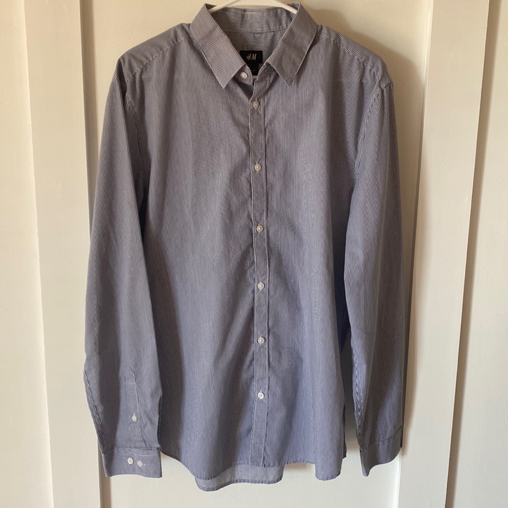 H&M button down dress shirt